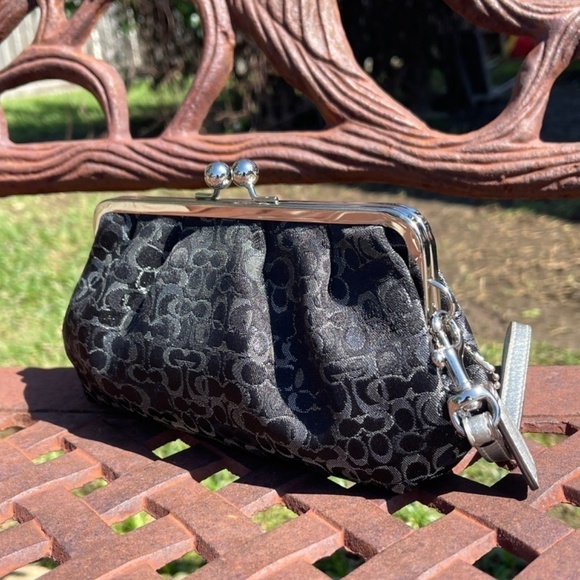 Coach Optic Lurex Kiss-Lock Signature Jacquard Wristlet Coin Bag Clutch - Picture 4 of 10